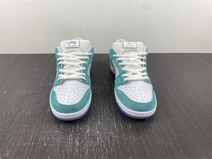 Nike SB Dunk Low FD2562-400