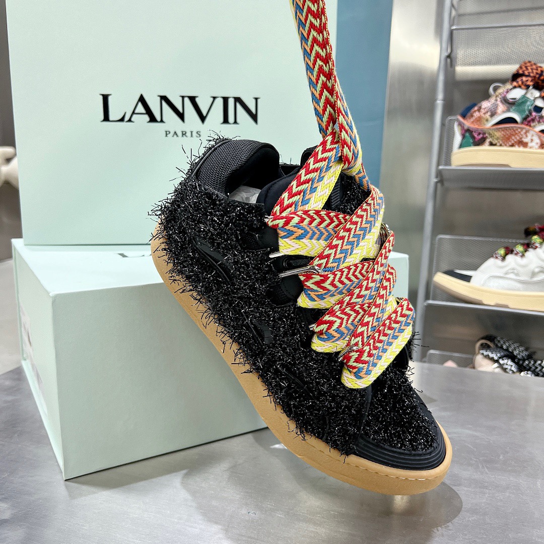 Lanvon Leather Curb 4