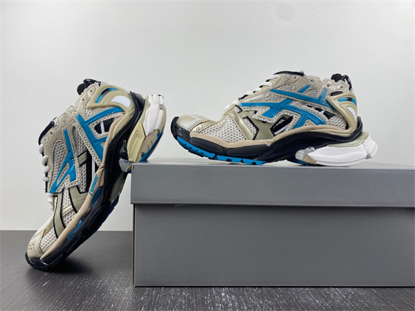 BLCG 677403 W2RB6 2028