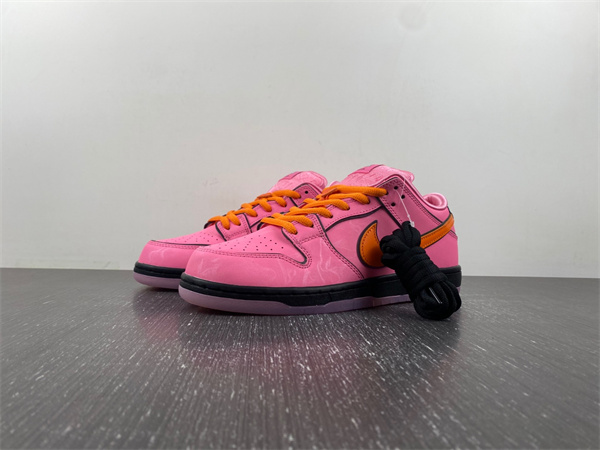 The Powerpuff Girls x Nike SB Dunk Low “Blossom” FD2631-600