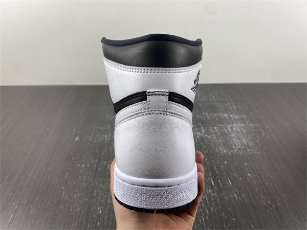 Air Jordan 1 High OG “Reverse Panda”DZ5485-010