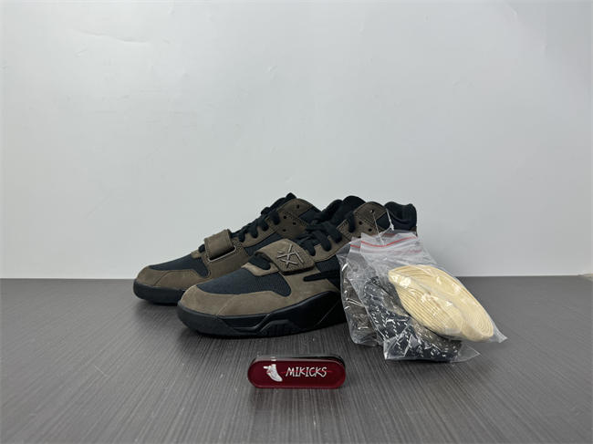 Travis Scott x Air Jordan 1 Low JACK