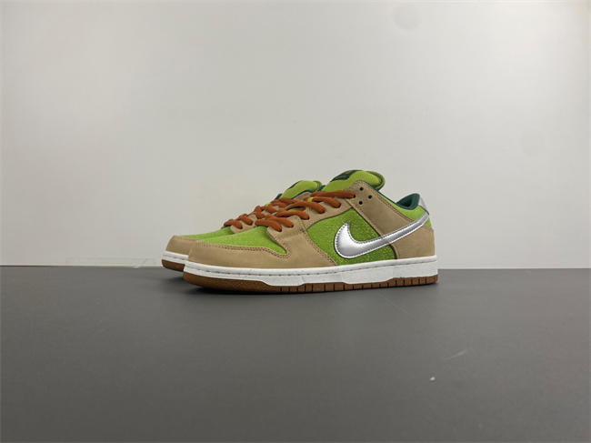 Nike SB Dunk Low Escargot FQ7585-200